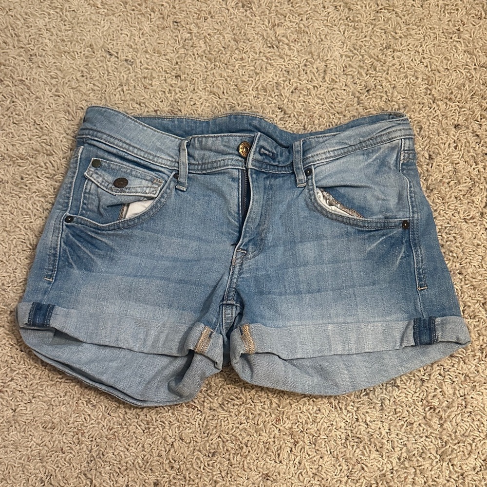 H&M Low Rise Denim Shorts - Size 6